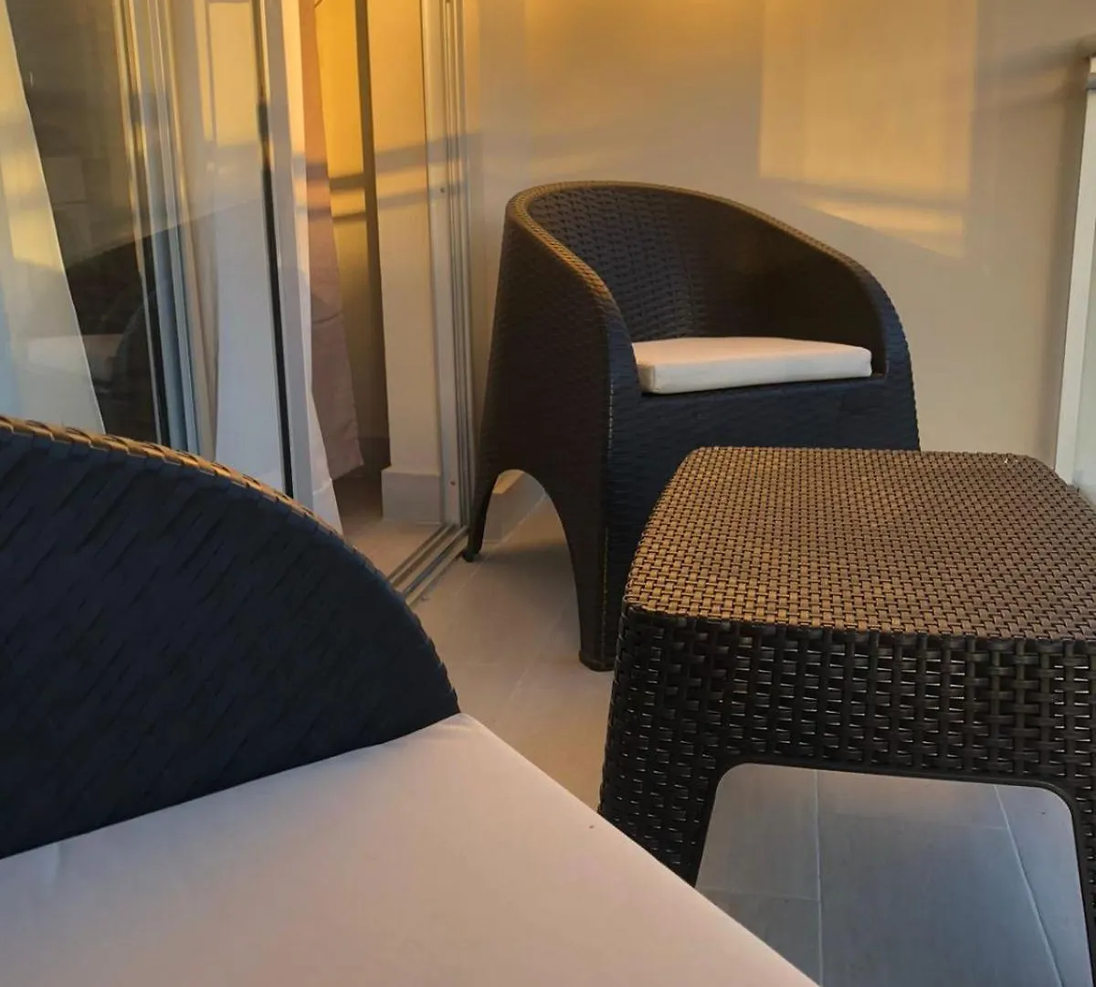 Apartamento Lujoso Y Exclusivo A 15 Minutos Andando De La Playa La Laguna